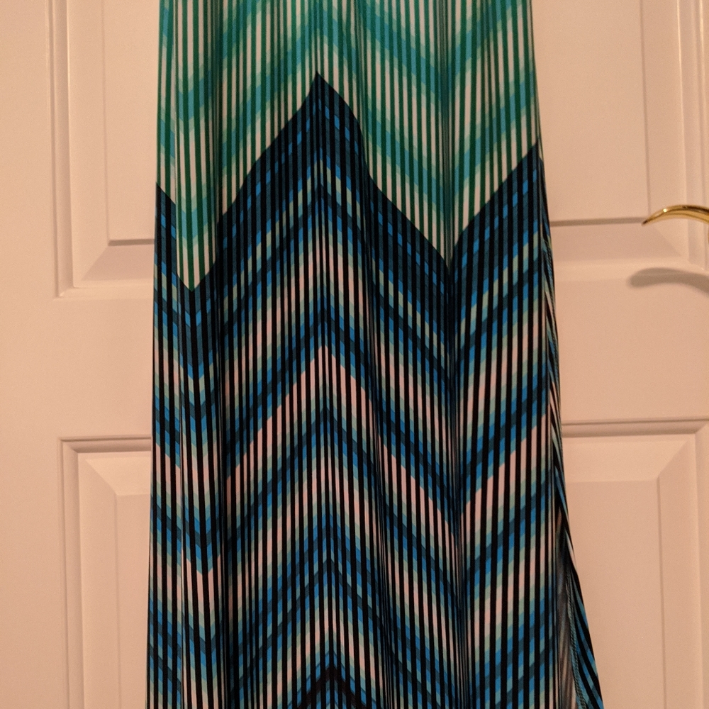 Vince Camuto Blue and Green Maxi Dress - Picture 6 of 12